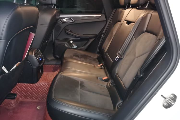 Used Porsche Macan 2017 Macan 2.0T Left Rear Seat