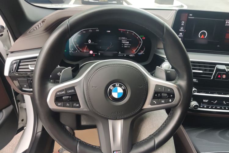 Used BMW 5 Series 2022 Second Facelift 530Li Luxury Version M Sport Package
