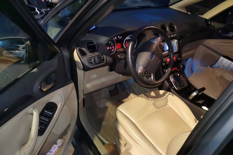 Used Ford S-MAX 2008 2.3L 7-Seater Luxury Version