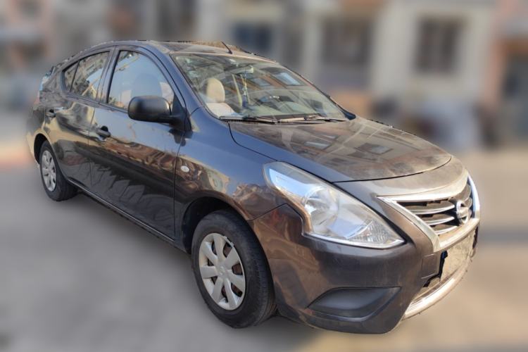 Used Nissan Sunny 2015 1.5XE Manual Comfort Edition Front Right 45 Deg