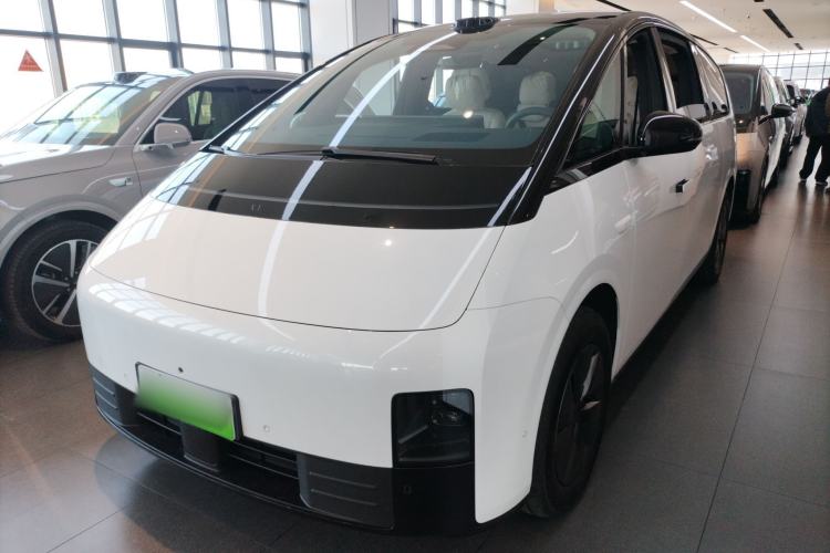 Used Li Auto MEGA 2025 Ultra Smart Refreshed Edition