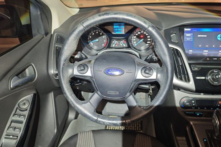 Used Ford Focus 2012 Hatchback 1.6L Automatic Fashion Edition