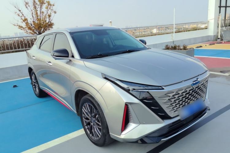 Used CHANGAN OSHAN Z6 2022 Blue Whale 1.5T DCT Luxury Model