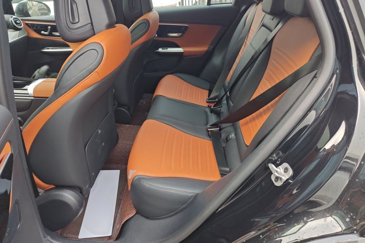 Used Mercedes-Benz GLC Coupe 2025 GLC 260 4MATIC Coupe SUV
