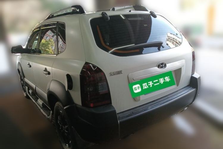 Used Hyundai Tucson 2009 2.0L Manual Two-Wheel Drive Fashion Edition