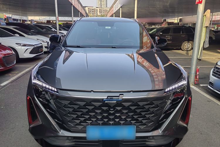 Used Oshan Z6 2023 Blue Whale 1.5T DCT Smart Luxury Model