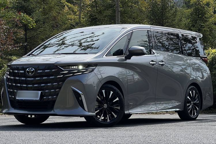 Used Toyota Alphard 2024 Dual-Engine 2.5L Prestige Edition
