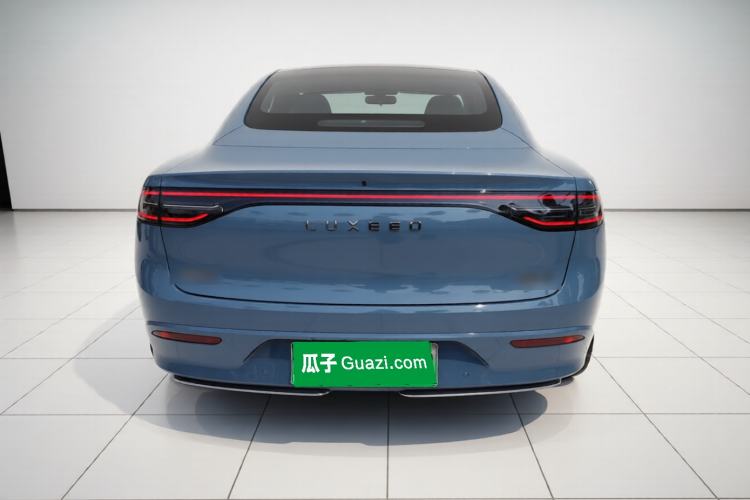 Used Hima Luxeed S7 2025 855 km Max

