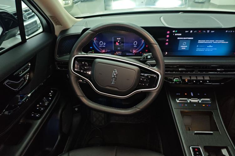 Used Lincoln Corsair 2023 2.0T Two-Wheel Drive Luxury Edition Steering Wheel