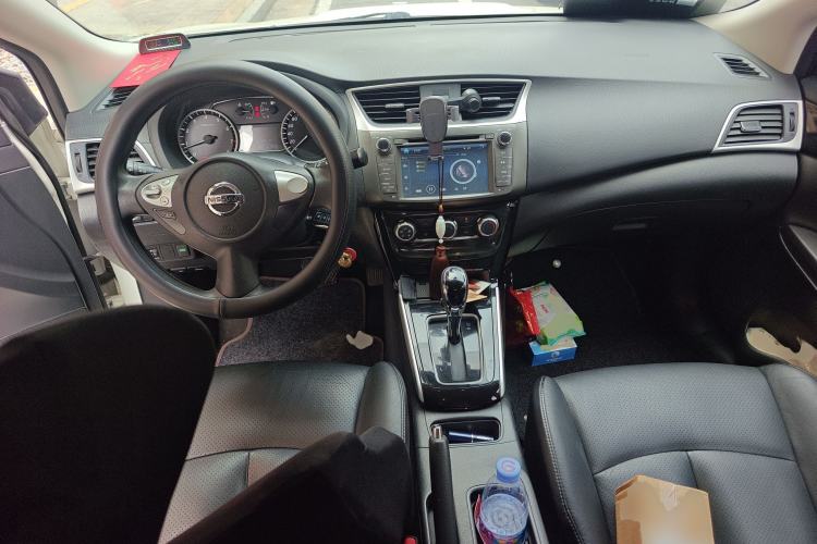 Used Nissan Sylphy 2016 1.6 XL CVT Luxury Edition Center Console