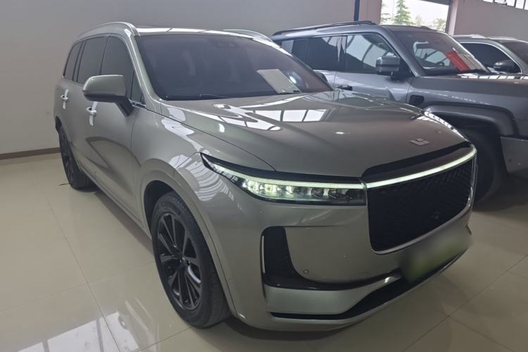 Used Li Auto ONE 2020 Extended-Range 6-Seater Version Front Right 45 Deg