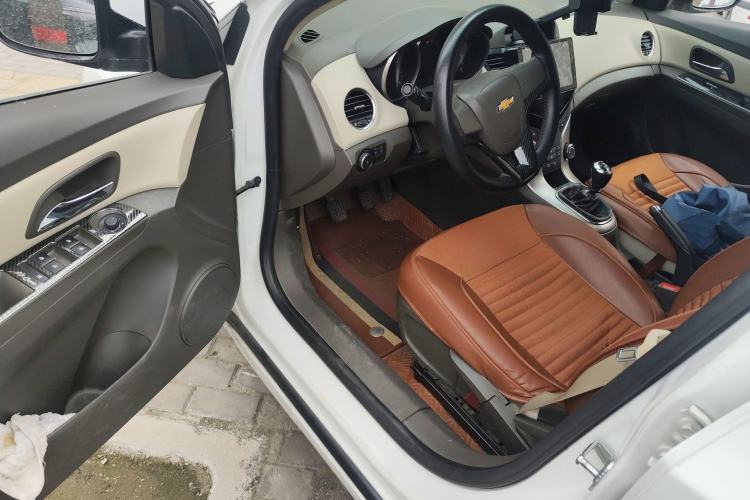 Used Chevrolet Cruze 2015 1.5L Classic SL MT
