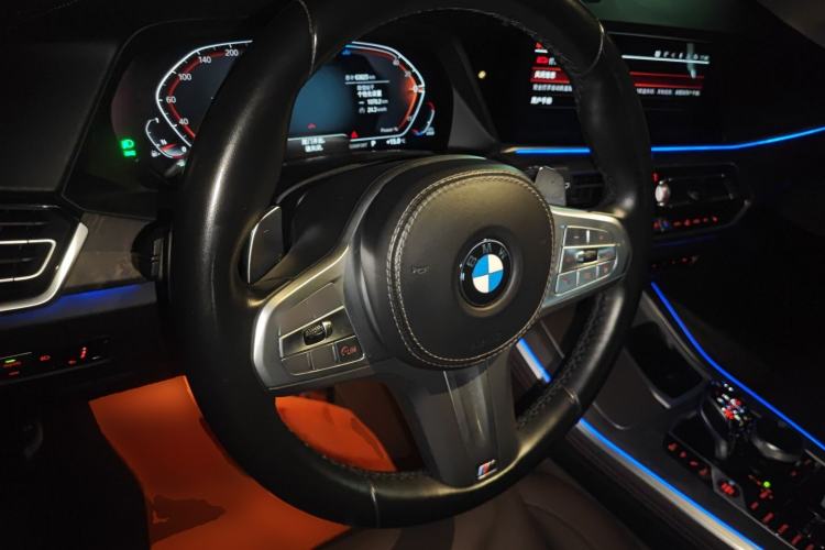 Used BMW X5 2022 xDrive 30Li Luxury M Sport Package
