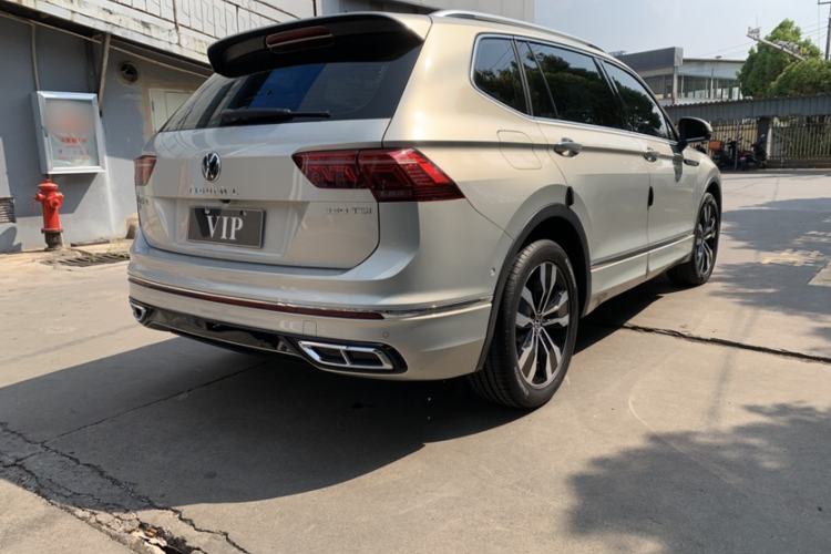 Used Volkswagen Tiguan L 2022 330TSI Automatic Two-Wheel Drive R-Line Enhanced Edition
