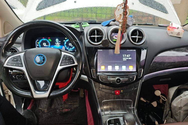 Used BYD Tang New Energy 2017 2.0T All-Wheel Drive Luxury Model