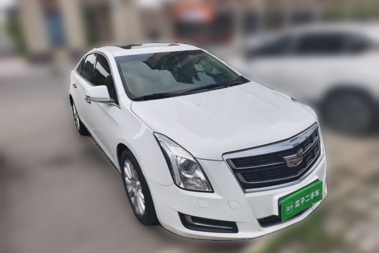 Used Cadillac XTS 2017 28T Tech Edition Front Right 45 Deg