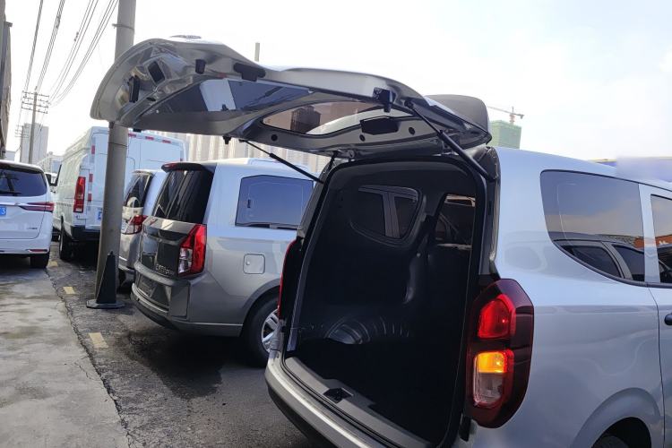 Used Wuling Hongguang New Energy 2024 All-Electric Model 300KM Practical Version