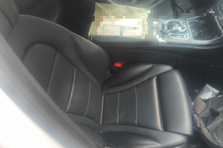 Used Mercedes-Benz C-Class 2017 Facelift C 200 L Sport Edition Right Front Seat