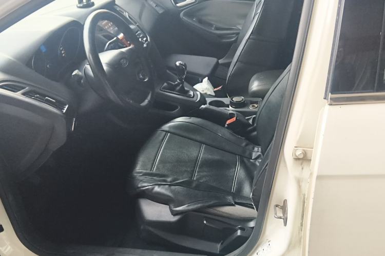 Used Ford Focus 2012 Hatchback 1.6L Manual Comfort Model Left Front Seat