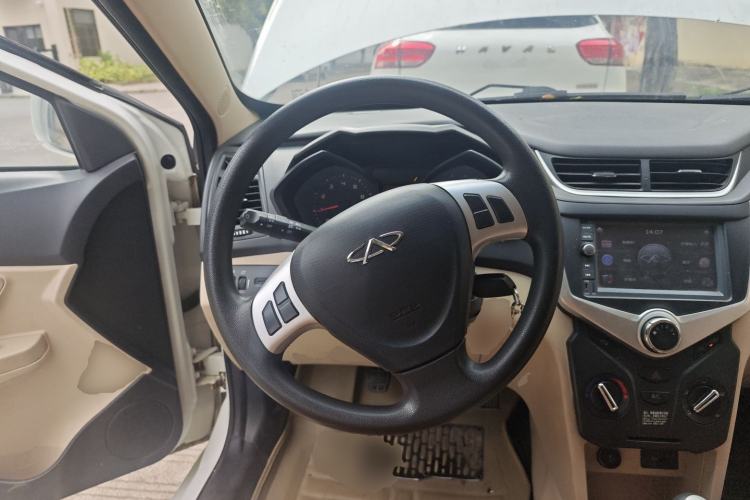 Used Chery Fengyun 2 2013 Hatchback 1.5L Manual Ruiyi Edition