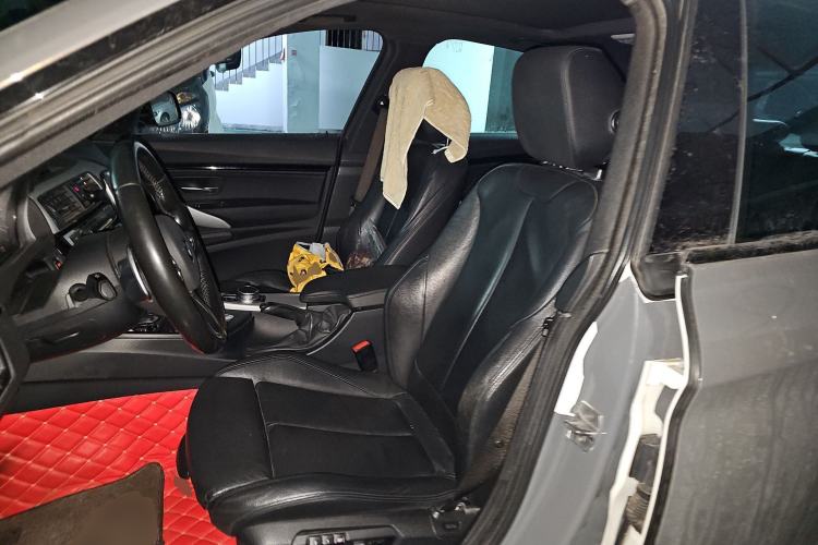 Used BMW 3 Series GT 2017 330i xDrive M Sport Left Front Seat