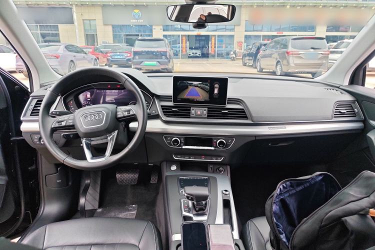 Used Audi Q5L 2020 Updated 40 TFSI Prestige Fashion Edition Center Console