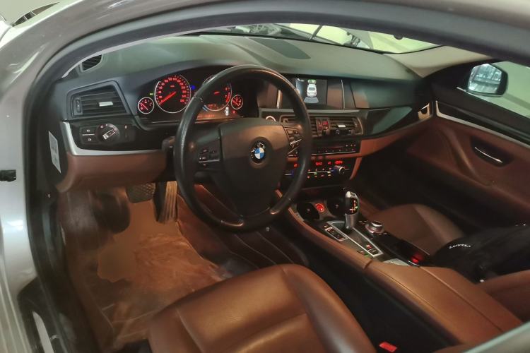 Used BMW 5 Series 2015 520i Elegant Edition