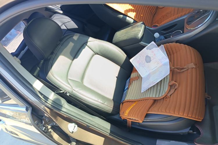 Used Kia Sportage R 2015 2.0L Automatic Two-Wheel Drive DLX Model