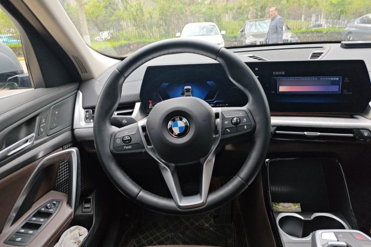 Used BMW X2 2024 sDrive25i M Sport Package Steering Wheel