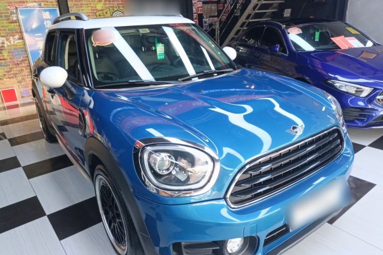 Used MINI Countryman 2018 1.5T COOPER ALL4 Classic Edition Front Right 45 Deg