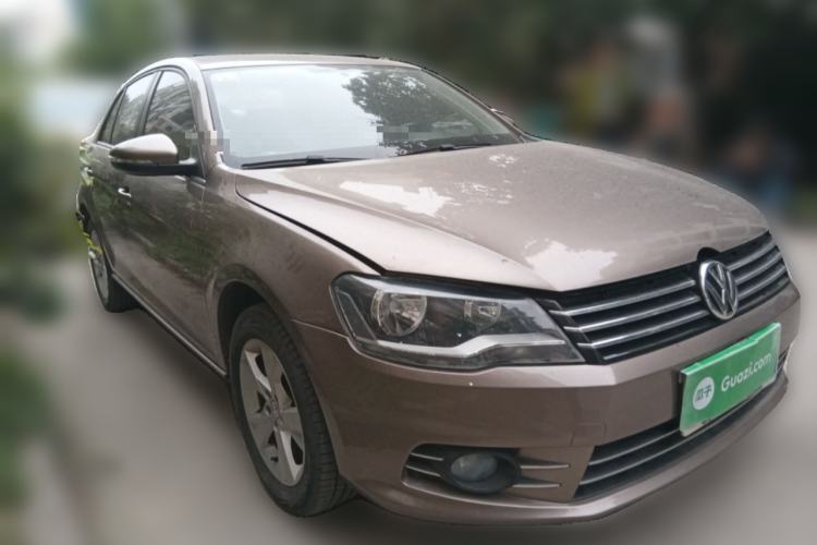 Used Volkswagen Bora 2014 1.6L Manual Comfort Model Front Right 45 Deg