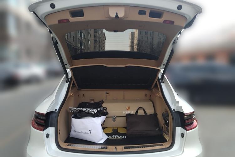 Used Porsche Macan 2014 Macan 2.0T Trunk