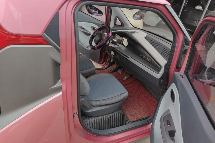 Used Baojun E200 2018 Intelligent Driving Edition Right Front Seat