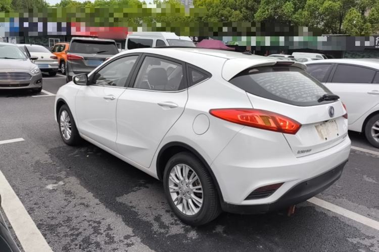 Used CHANGAN Eado 2013 1.6L Automatic ZhiKu Model China IV Standard Exterior 2