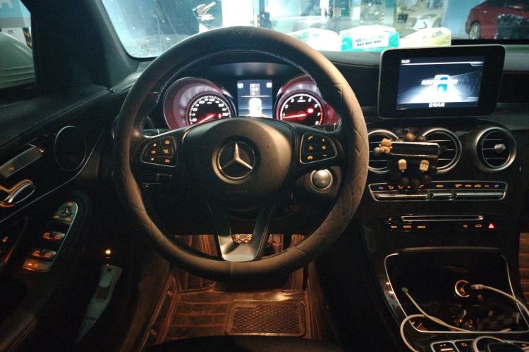 Used Mercedes-Benz GLC 2018 GLC 260 4MATIC Dynamic Edition
