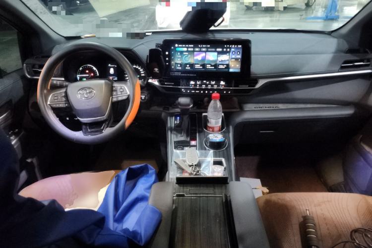 Used Toyota Sienna 2024 2.5L Hybrid Four-Wheel Drive Prestige Edition