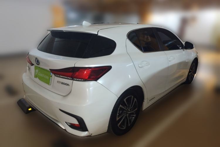 Used Lexus CT 2017 CT200h Elite Edition Two-Tone China V Standard