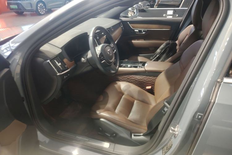 Used Volvo S90 New Energy 2022 T8 eDrive Hybrid Luxury Edition
