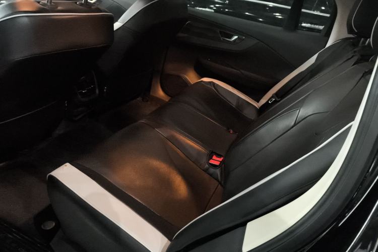 Used Hongqi E-QM5 2022 431 km Charge & Enjoy Edition Left Rear Seat