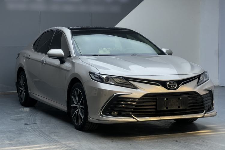 Used Toyota Camry 2021 2.5G Luxury Edition Exterior 2