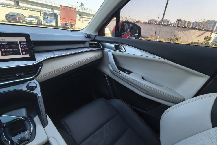 Used Lynk & Co 06 2020 1.5T Type Plus