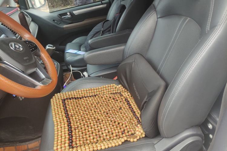 Used SAIC MAXUS G10 2021 2.0T Manual Elite Edition Diesel 7-Seater
