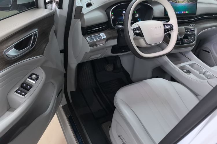 Used Roewe iMAX8 New Energy 2025 1.5T DMH Lu Zun Deluxe Edition
