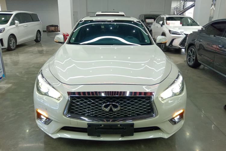 Used Infiniti Q50L 2018 2.0T Enjoyment Version China VI Standard Front