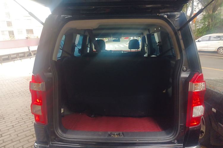 Used CHANGAN OSHAN X70A 2019 1.5L Manual Basic Version China VI Standard Trunk