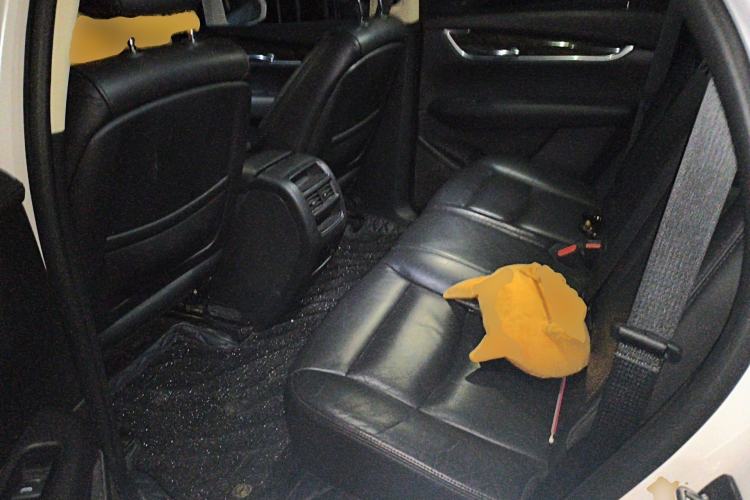 Used Cadillac XT5 2017 Anniversary Edition 25T Luxury Model Left Rear Seat