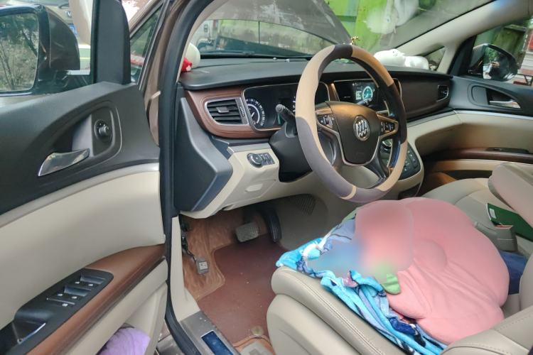 Used Buick GL8 2018 28T Luxury Model China VI Standard