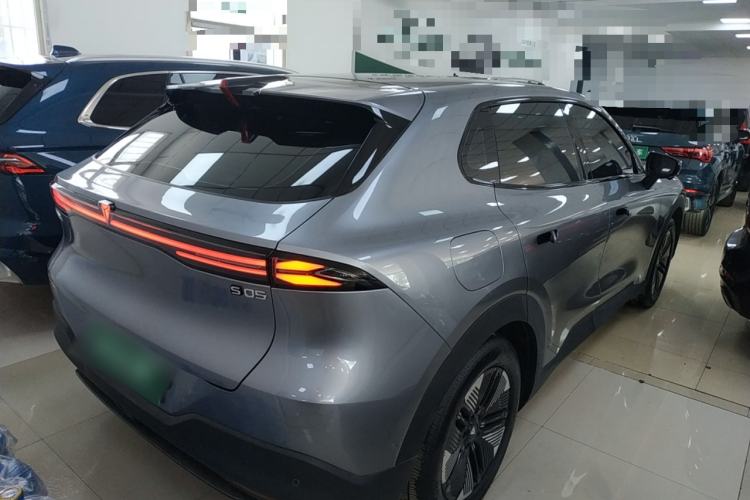 Used Deepal S05 2024 200Max Range-Extended Long-Range Version Rear Right 45 Deg