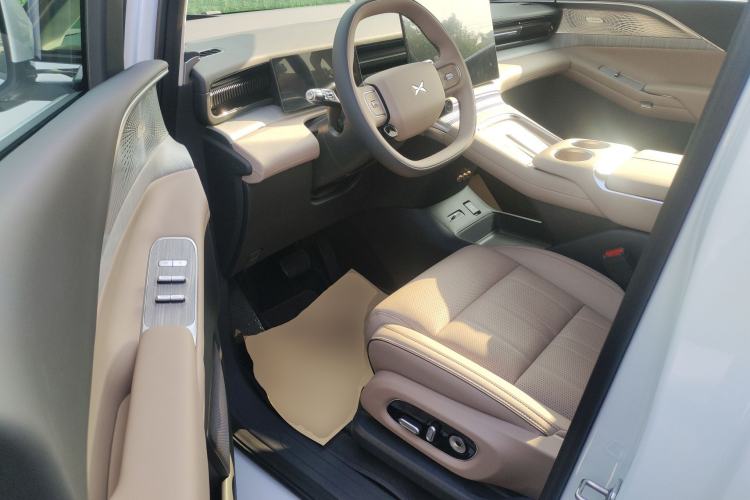 Used XPeng X9 2026 Model—Range-Extended Version 1602 Max
