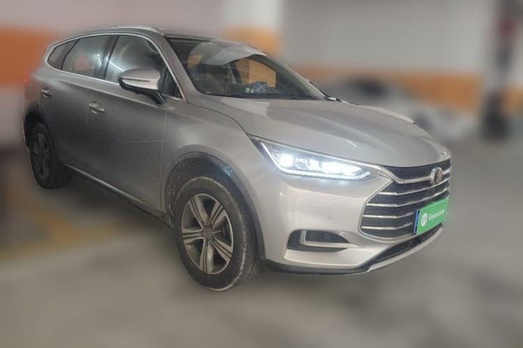 Used BYD Tang 2018 2.0T Automatic SmartConnect Luxury 7-Seater China V Emission Standard

